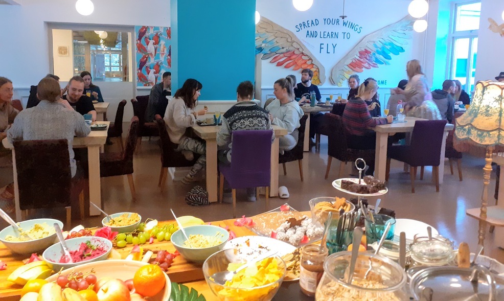 group eating in cafe 