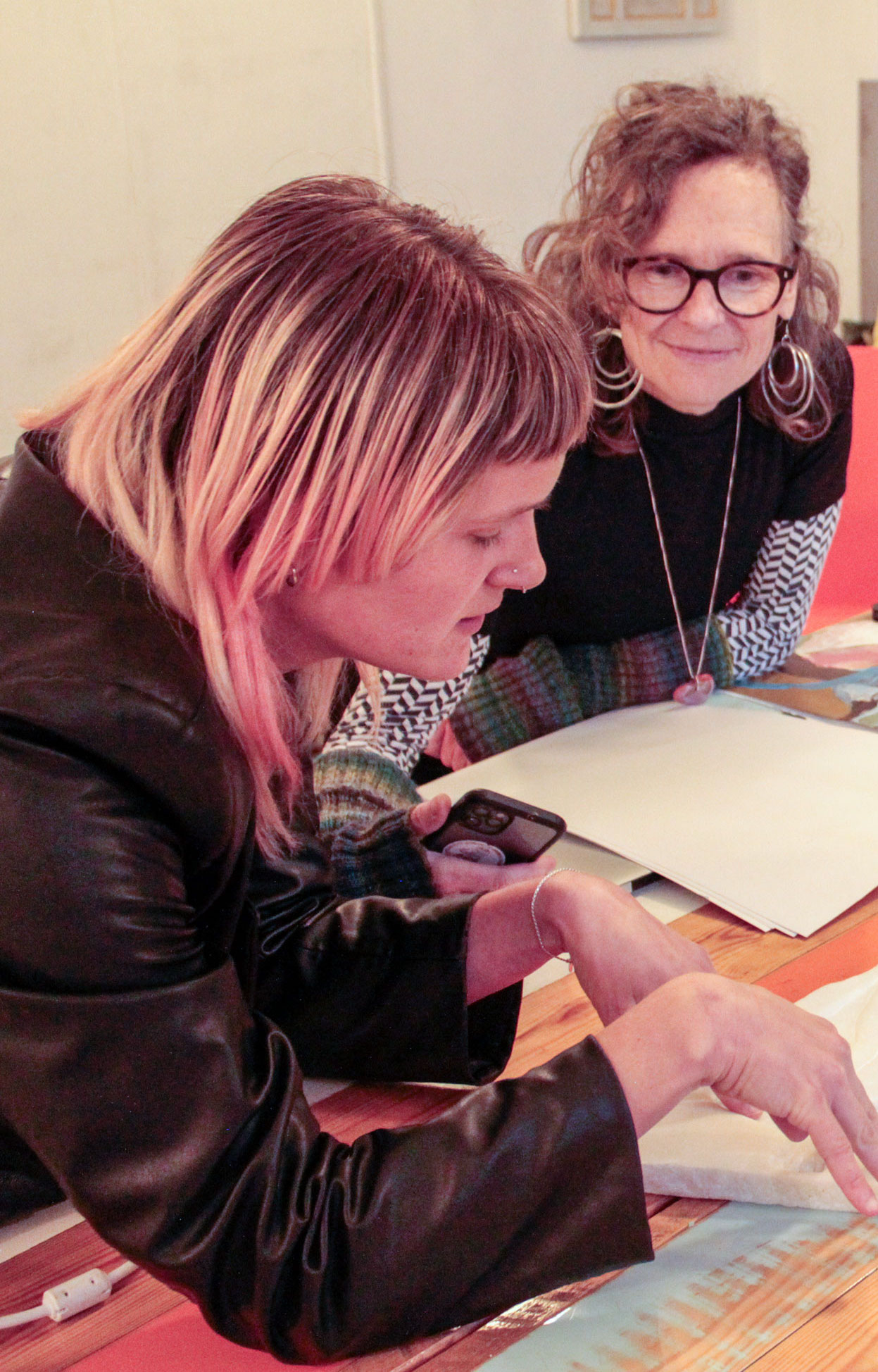 Taiteilijatapaaminen - Meet the Artists